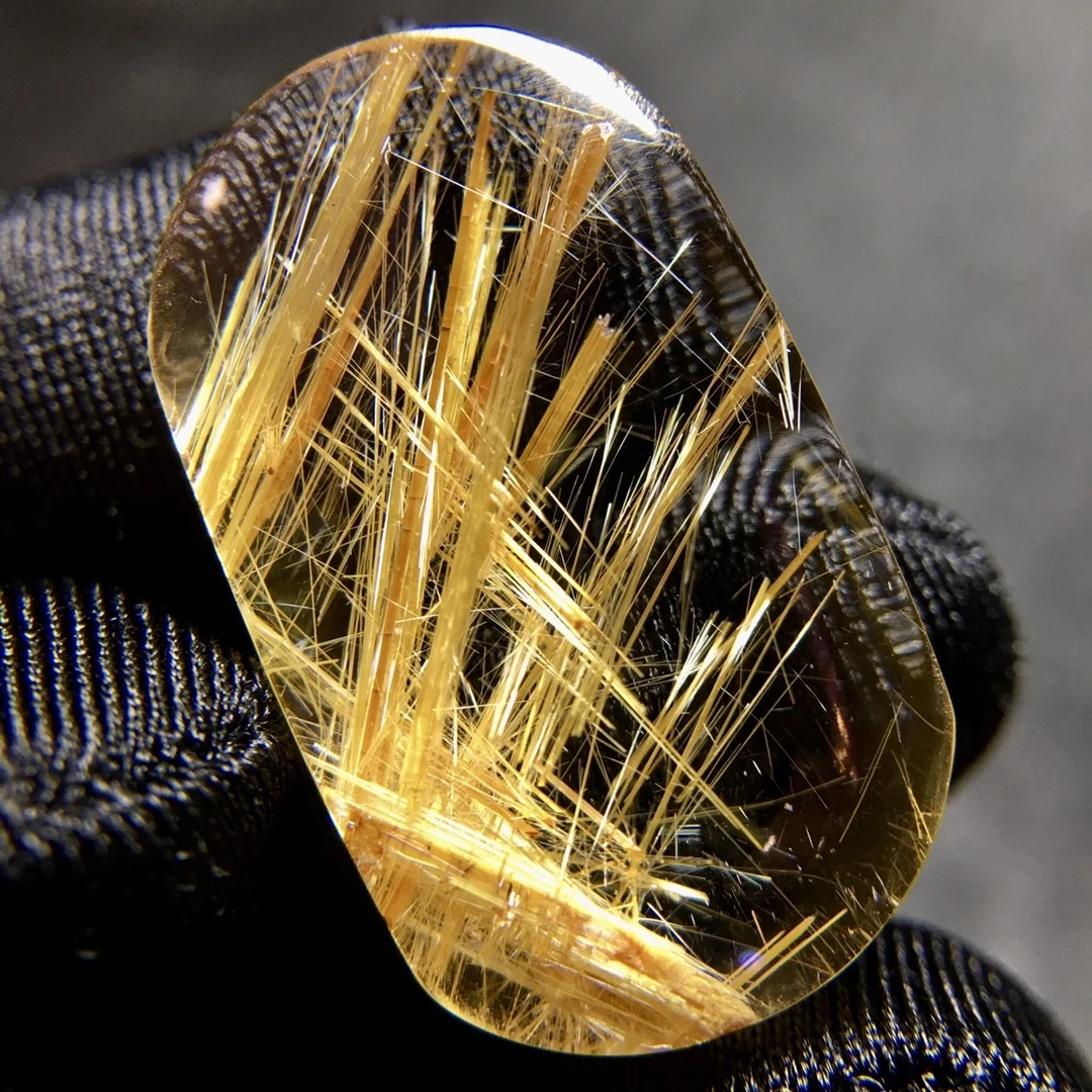 Natural Gold Rutilated Quartz Pendant Jewelry Carved 28.8*17.2*6.1mm Barrel Men Women Brazil AAAAAAA
Natural Gold Rutilated Quartz Pendant Jewelry Carved 28.8*17.2*6.1mm Barrel Men Women Brazil AAAAAAA