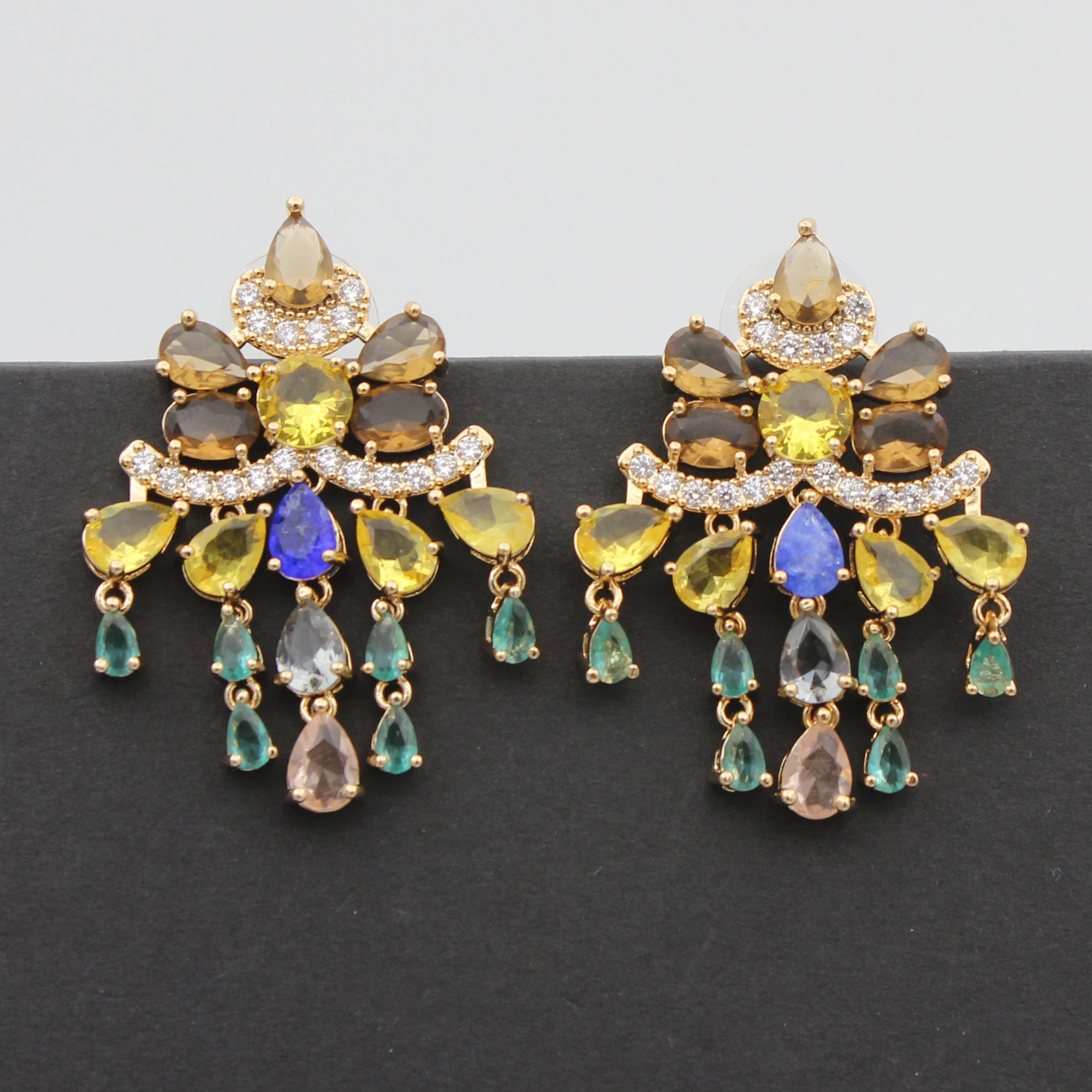 Purple Yellow White Earrings Small Water Drop cute jewelry designer women Earrings Party Jewelry Gift Female
Purple Yellow White Earrings Small Water Drop cute jewelry designer women Earrings Party Jewelry Gift Female