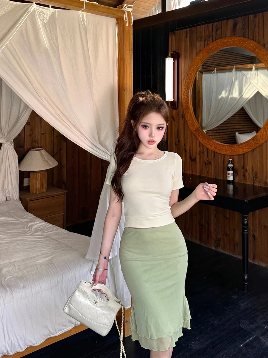 Kumikumi Pure Desire Summer Short Sleeve T-Shirt And High Waist Skirt Women's Fashion Set Simple And Stylish Two-Piece O...
Kumikumi Pure Desire Summer Short Sleeve T-Shirt And High Waist Skirt Women's Fashion Set Simple And Stylish Two-Piece O...