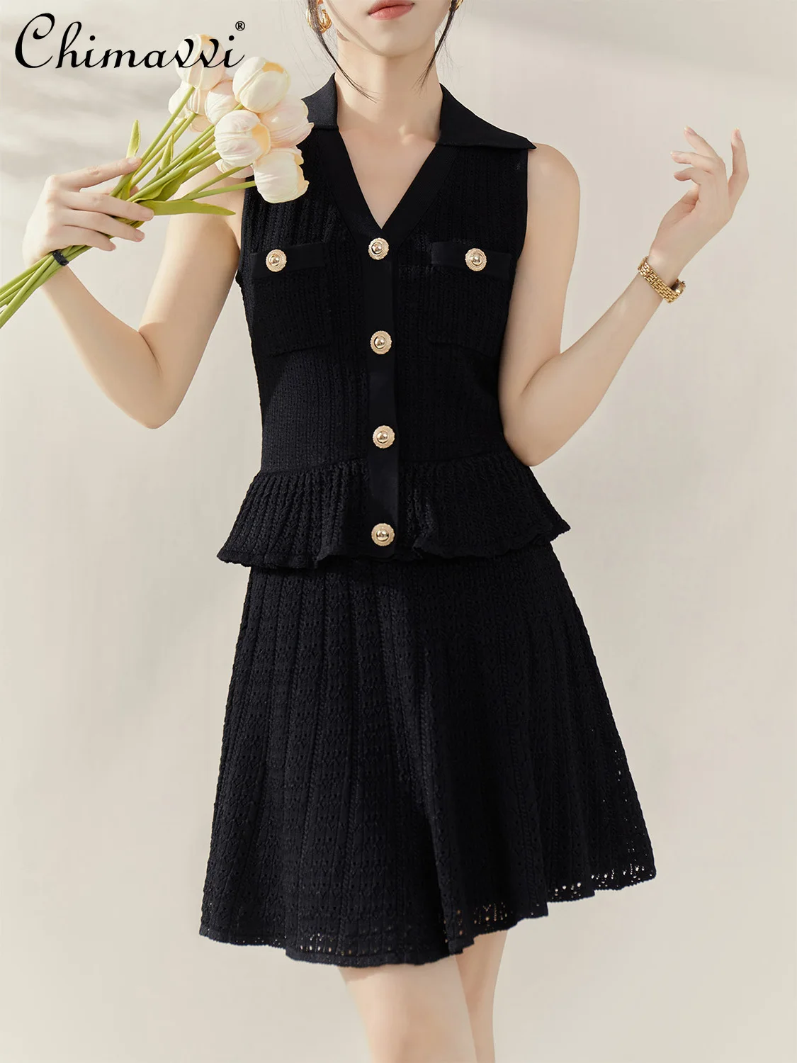 French Elegant Temperament Celebrity V-Neck Sleeveless Single-breasted Ruffles Splicing High Waist A-line Black Mini Dress Women
French Elegant Temperament Celebrity V-Neck Sleeveless Single-breasted Ruffles Splicing High Waist A-line Black Mini Dress Women