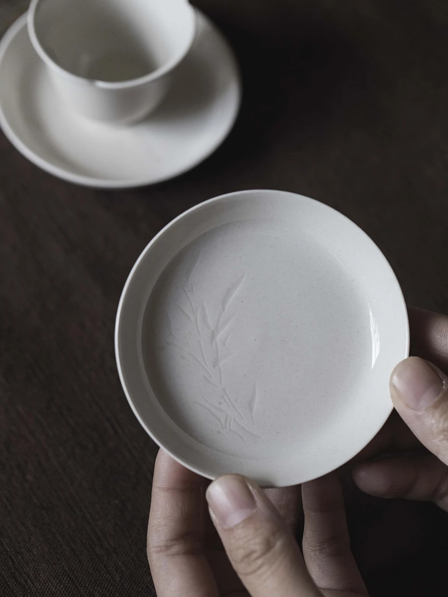 High-End Ceramic Tea Tray Mat Chinese Style Tea Coaster Prevent Scalding Natural Grass Ash Material Tea Ceremony Accessories
High-End Ceramic Tea Tray Mat Chinese Style Tea Coaster Prevent Scalding Natural Grass Ash Material Tea Ceremony Accessories