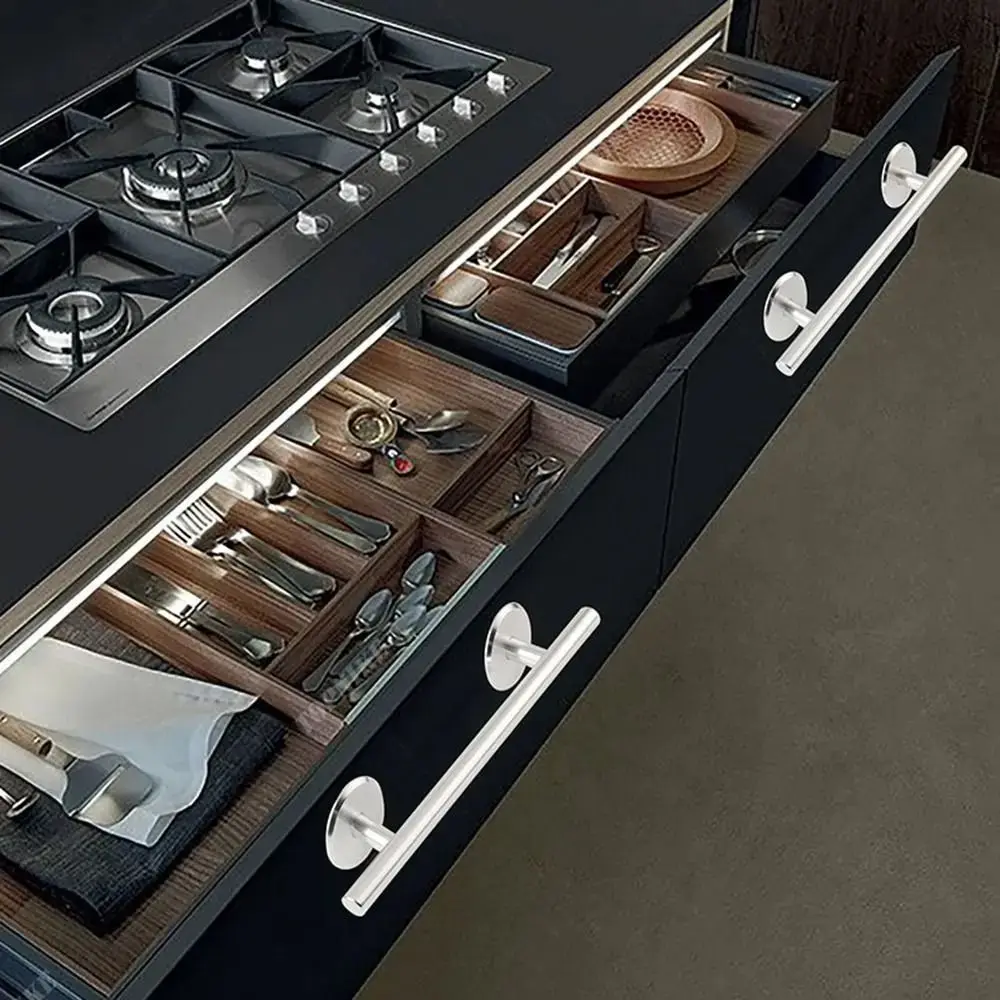 Самоклеящаяся ручка для двери без сверления, из алюминиевого сплава, в европейском стиле, для кухонных шкафов, комфортная, современная
Самоклеящаяся ручка для двери без сверления, из алюминиевого сплава, в европейском стиле, для кухонных шкафов, комфортная, современная