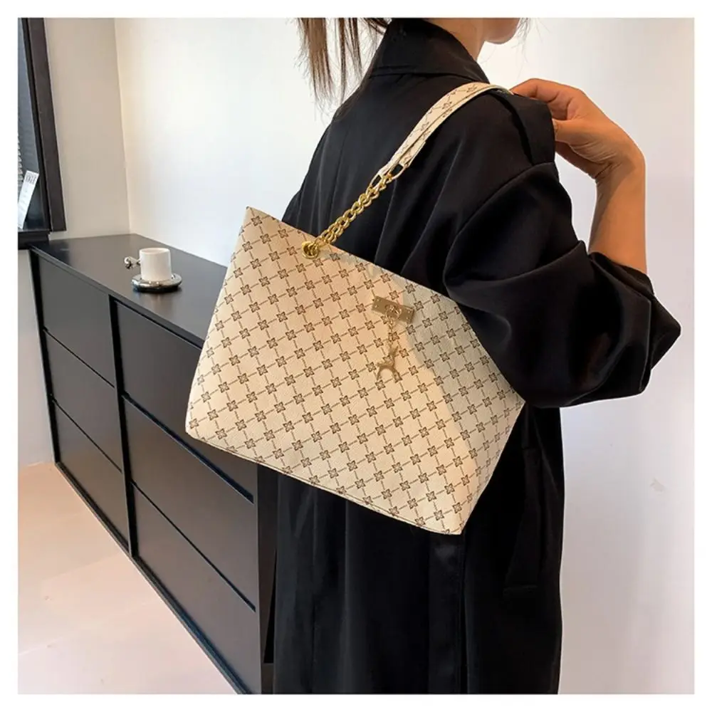 New PU Leather Shoulder Bags Large Capacity Printing Shopping Bag Tote Bag Women
New PU Leather Shoulder Bags Large Capacity Printing Shopping Bag Tote Bag Women