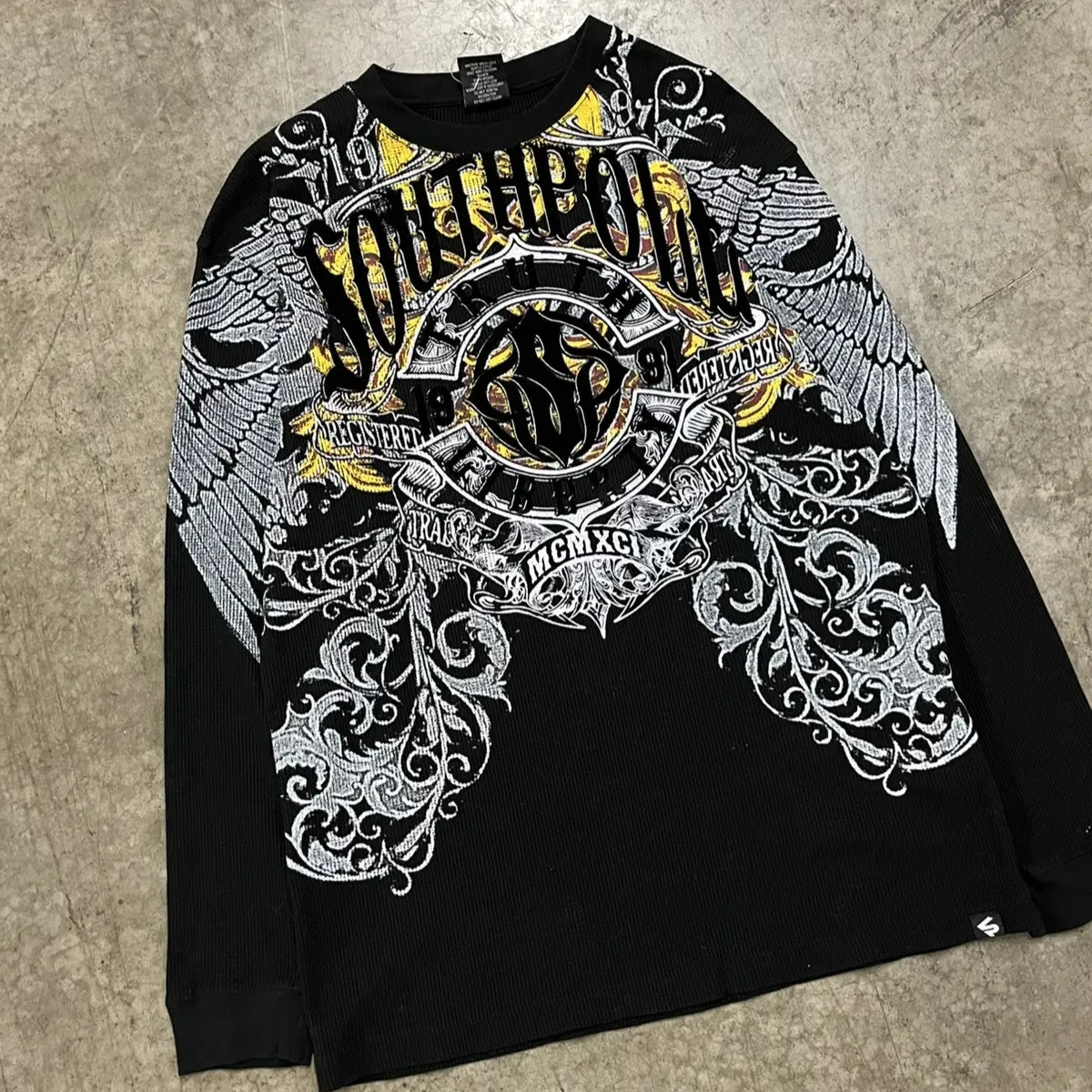 Lonely Goth Streetwear Vintage Gothic Wing Floral Graphic Waffle Knit Long Sleeve T-Shirt Loose Fit Casual Retro Printed Top
Lonely Goth Streetwear Vintage Gothic Wing Floral Graphic Waffle Knit Long Sleeve T-Shirt Loose Fit Casual Retro Printed Top