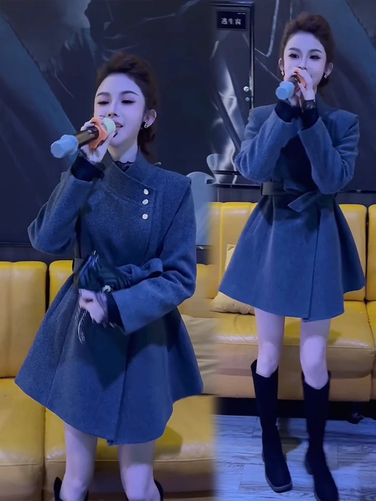 Модное пальто Hebe Sle с поясом, корейская версия, средней длины, женское, весна 2025, новинка, элегантное, с длинными рукавами
Модное пальто Hebe Sle с поясом, корейская версия, средней длины, женское, весна 2025, новинка, элегантное, с длинными рукавами