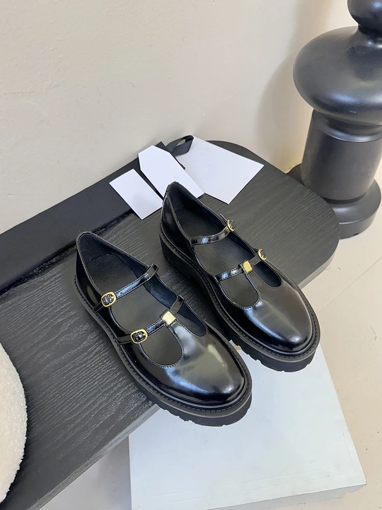 Spenneooy Autumn Winter New style Loafers Buckle Round head Woman black Leisure Style Middle heel Leather shoes
Spenneooy Autumn Winter New style Loafers Buckle Round head Woman black Leisure Style Middle heel Leather shoes