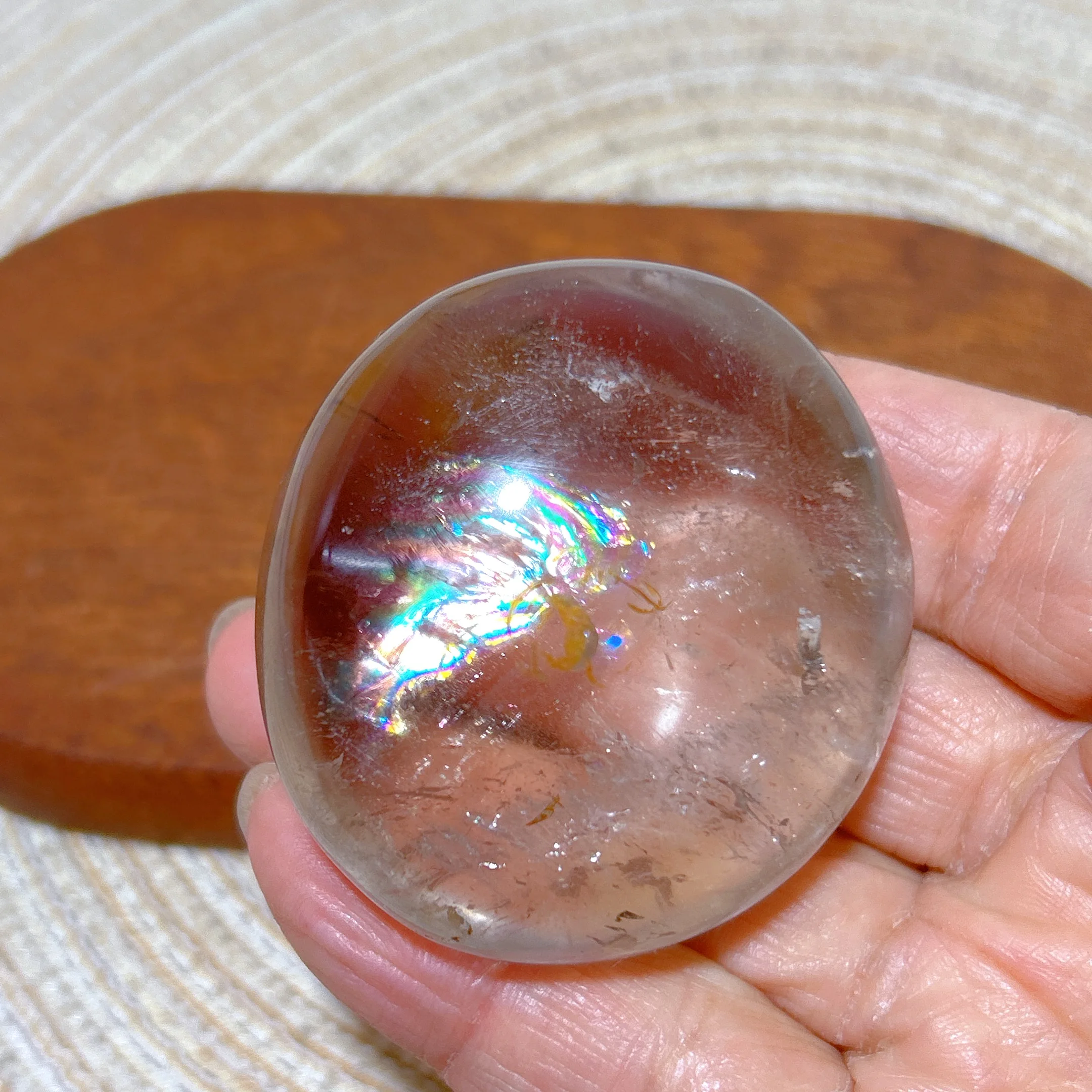 Healing Natural Crystal Clear And Smokey Quartz With Golden Healer Plam Crafts Rainbow Gemstone Desk Reiki Home Decoration Gift
Healing Natural Crystal Clear And Smokey Quartz With Golden Healer Plam Crafts Rainbow Gemstone Desk Reiki Home Decoration Gift