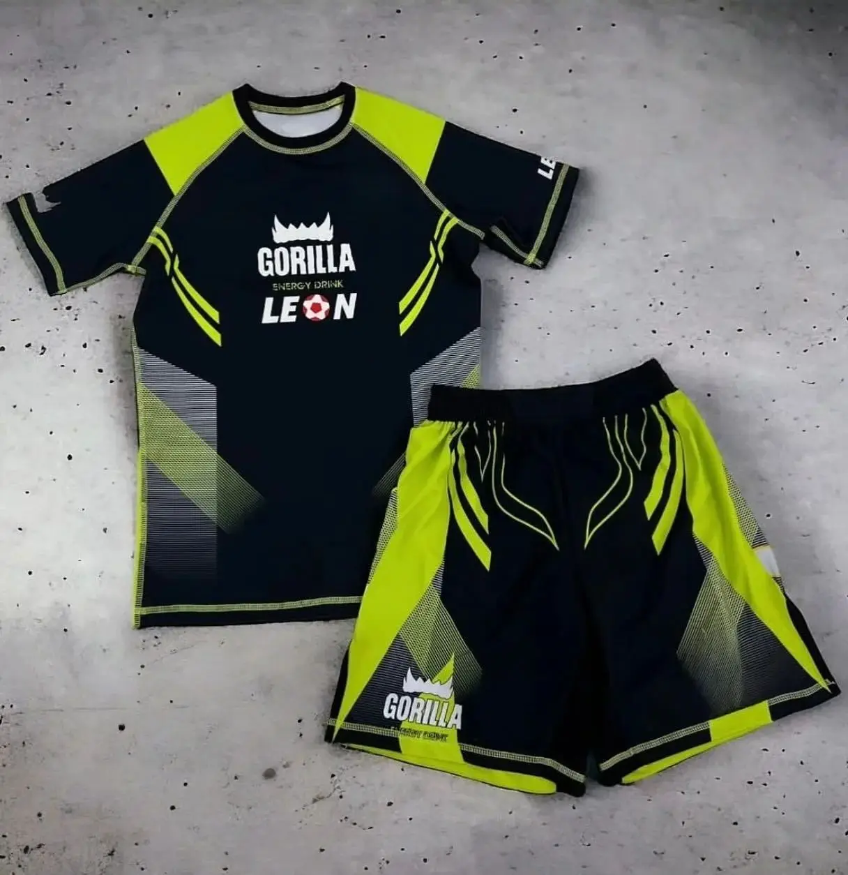2026 Summer Fight Sports Set Men's Green Graphic Rash Guard T-shirts&Shorts Sets QuickDrying Training Combat Suit Adult
2026 Summer Fight Sports Set Men's Green Graphic Rash Guard T-shirts&Shorts Sets QuickDrying Training Combat Suit Adult