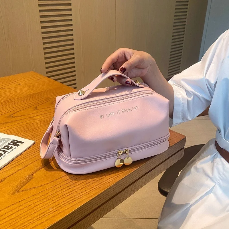 2025 New PU Leather Hand Makeup Bag travel Large Capacity Cosmetic Bag Ladies Daily Simple Waterproof Toiletry Bag Storage
2025 New PU Leather Hand Makeup Bag travel Large Capacity Cosmetic Bag Ladies Daily Simple Waterproof Toiletry Bag Storage