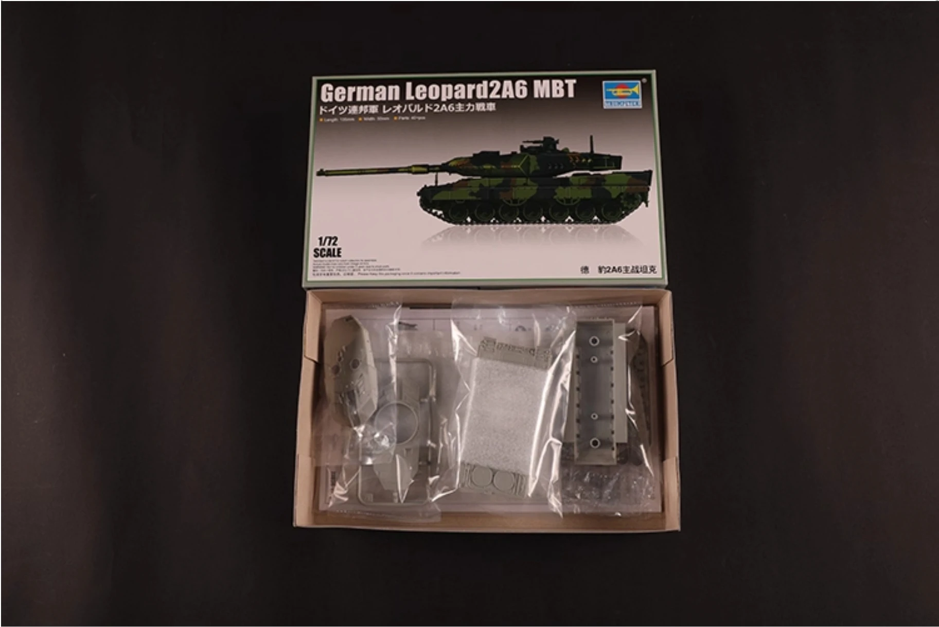 Trumpeter масштаб 1/72 немецкий леопард 2A6 MBT военная пластиковая модель танка в сборе # 07191 
Trumpeter масштаб 1/72 немецкий леопард 2A6 MBT военная пластиковая модель танка в сборе # 07191