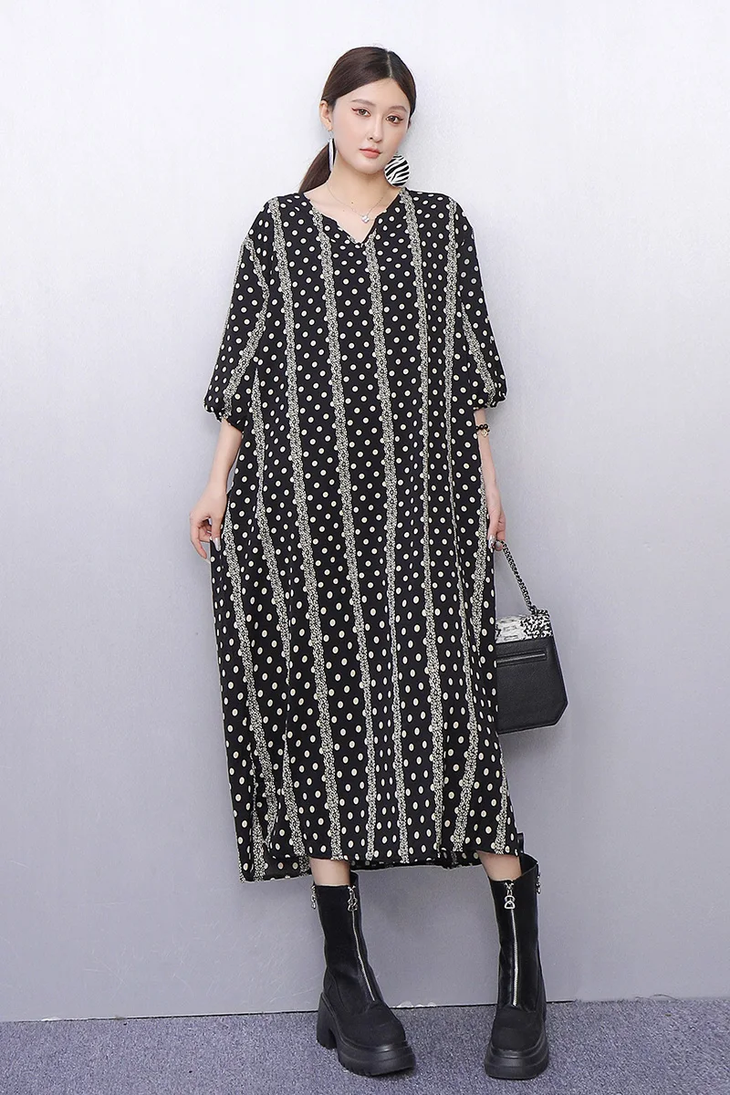 2025 Summer New Elegant Women Loose V Neck Printed Long Dresses Female Short Sleeve Dress Wholesale J1239
2025 Summer New Elegant Women Loose V Neck Printed Long Dresses Female Short Sleeve Dress Wholesale J1239