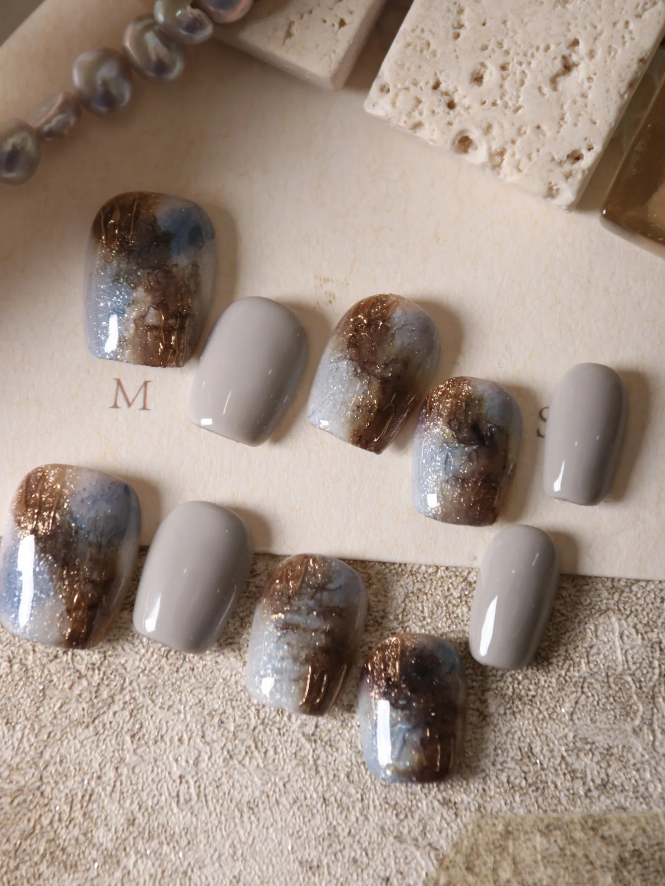 10Pcs Press on Nails Short Gray Blue Halo Acrylic Press on Nails Fake Nails Includes 1 Sheet Adhesive Tabs & 1 Pc Mini File
10Pcs Press on Nails Short Gray Blue Halo Acrylic Press on Nails Fake Nails Includes 1 Sheet Adhesive Tabs & 1 Pc Mini File