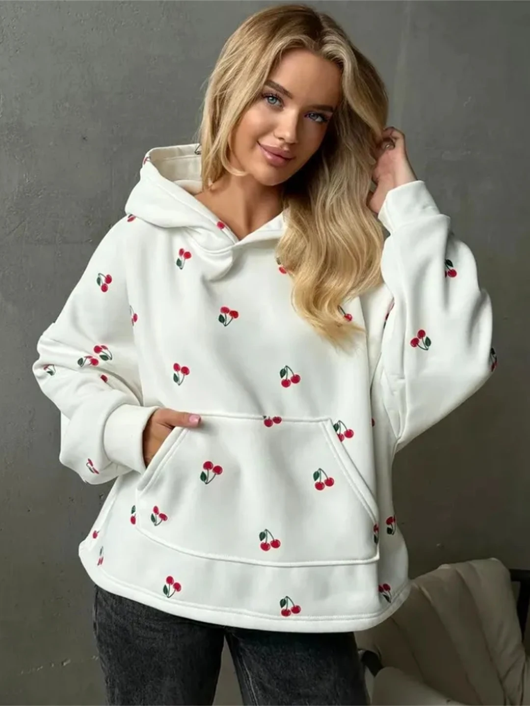 Fashionable Loose Women's Hoodie Pullover Top Casual Comfortable Sweatshirt with Kangaroo Pocket Printed Design Long Sleeve
Fashionable Loose Women's Hoodie Pullover Top Casual Comfortable Sweatshirt with Kangaroo Pocket Printed Design Long Sleeve
