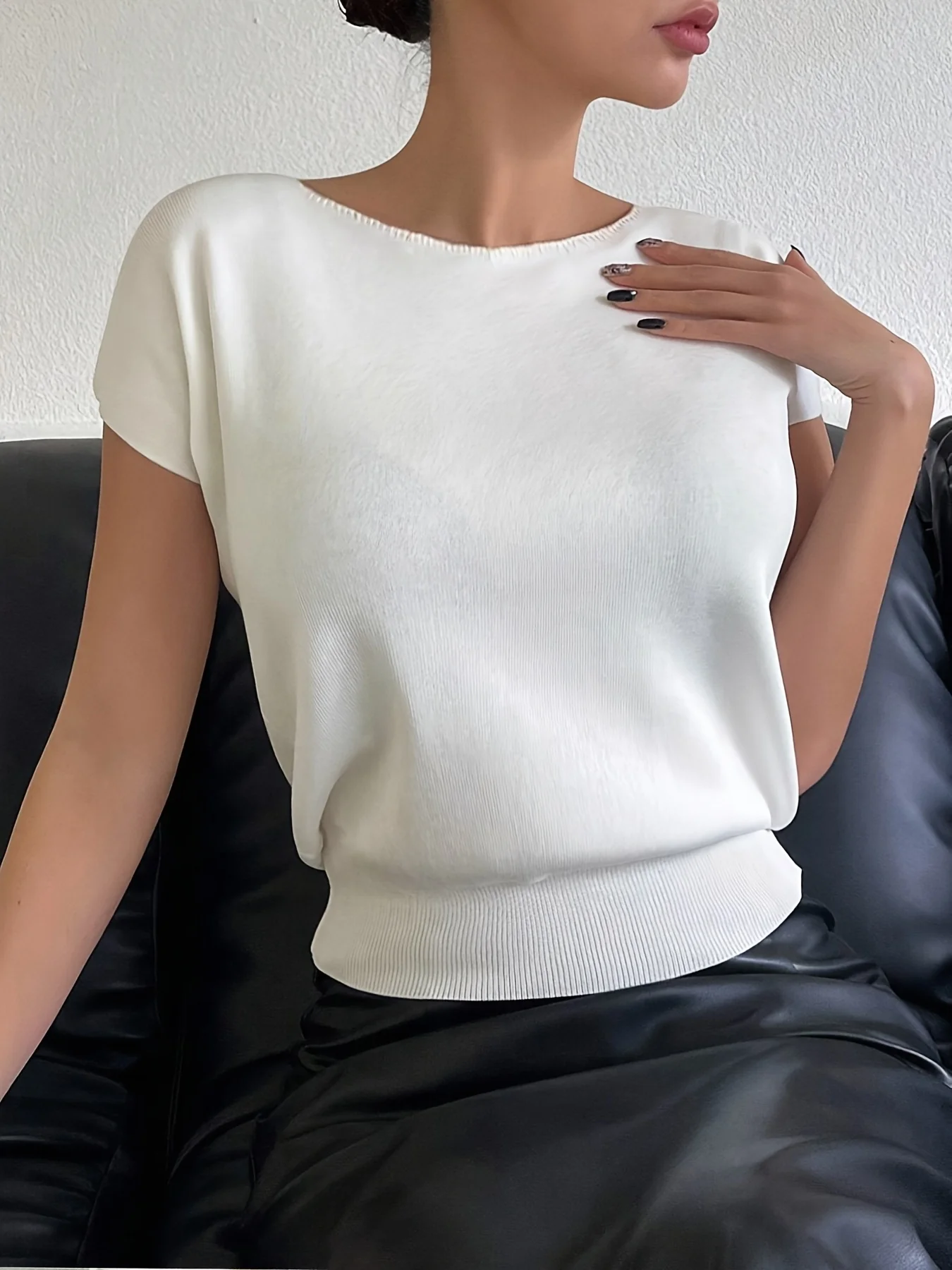 Autumn and Winter New Fashion Woman Sweater Simple Wrap Shoulder Short Sleeve Knit Top Bottom Shirt Women's Clothing
Autumn and Winter New Fashion Woman Sweater Simple Wrap Shoulder Short Sleeve Knit Top Bottom Shirt Women's Clothing