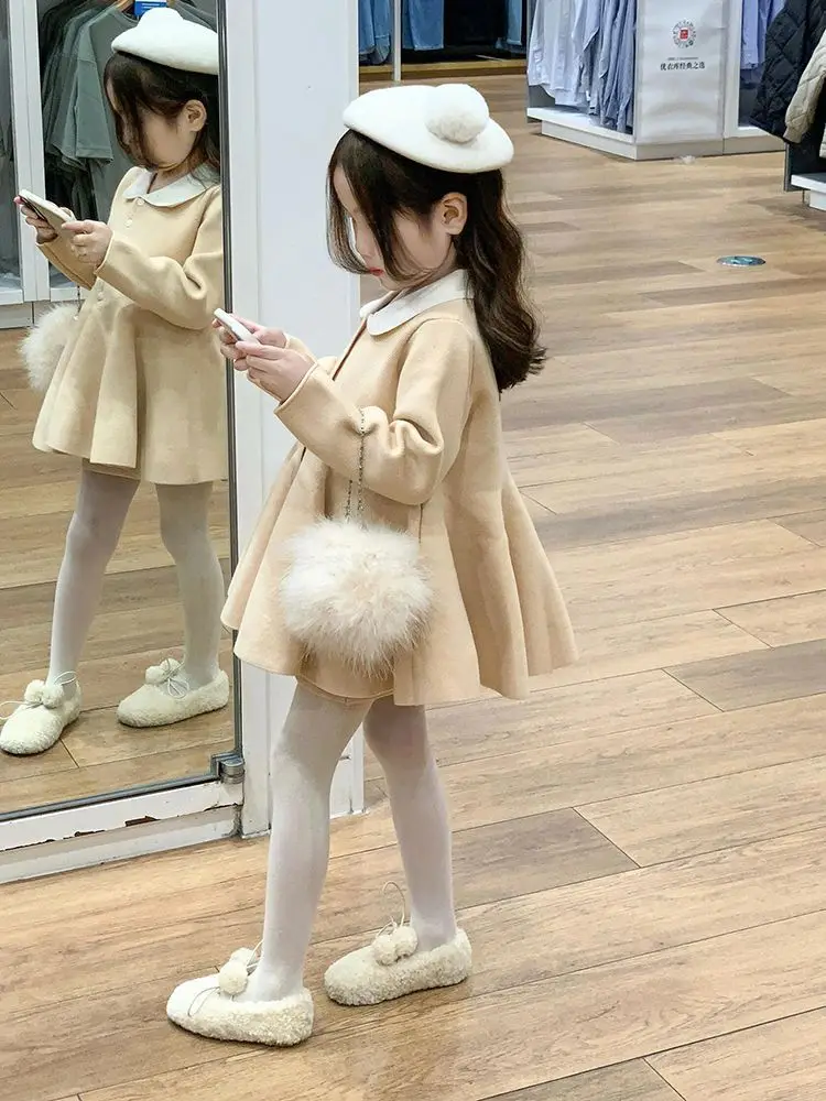 Spring and Autumn Girls Sweet Doll Collar Long Sleeve Dress New Children's Sweater Knitted Dress
Spring and Autumn Girls Sweet Doll Collar Long Sleeve Dress New Children's Sweater Knitted Dress