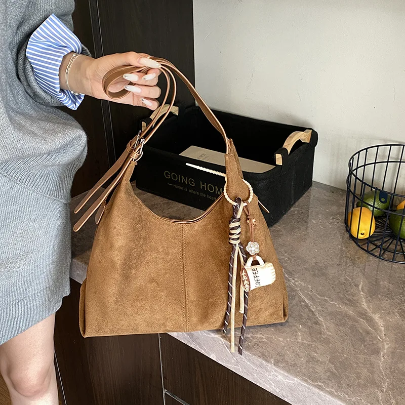 Women Design Brown Handbag Large Pu Leather Hobo Underarm Bags Lady Winter Shoulder Bag 2025 New Trend Y2k Handbags And Purses
Women Design Brown Handbag Large Pu Leather Hobo Underarm Bags Lady Winter Shoulder Bag 2025 New Trend Y2k Handbags And Purses