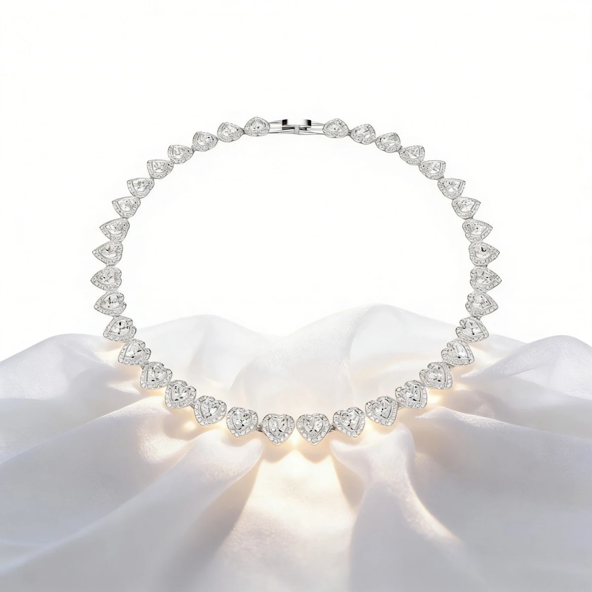 Изысканное высококачественное роскошное ожерелье с цирконами — идеальный подарок для женщин на свадьбу.
Изысканное высококачественное роскошное ожерелье с цирконами — идеальный подарок для женщин на свадьбу.