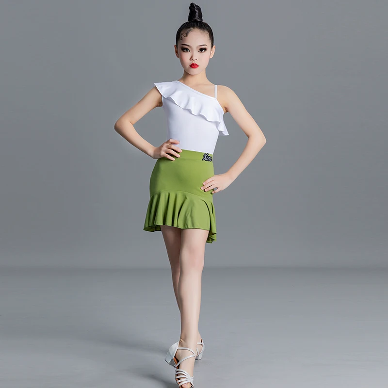 Elegant Latindancecostumes,new summerperformancecostumes for girls, performance costumes,and children's two-piece dance costumes
Elegant Latindancecostumes,new summerperformancecostumes for girls, performance costumes,and children's two-piece dance costumes