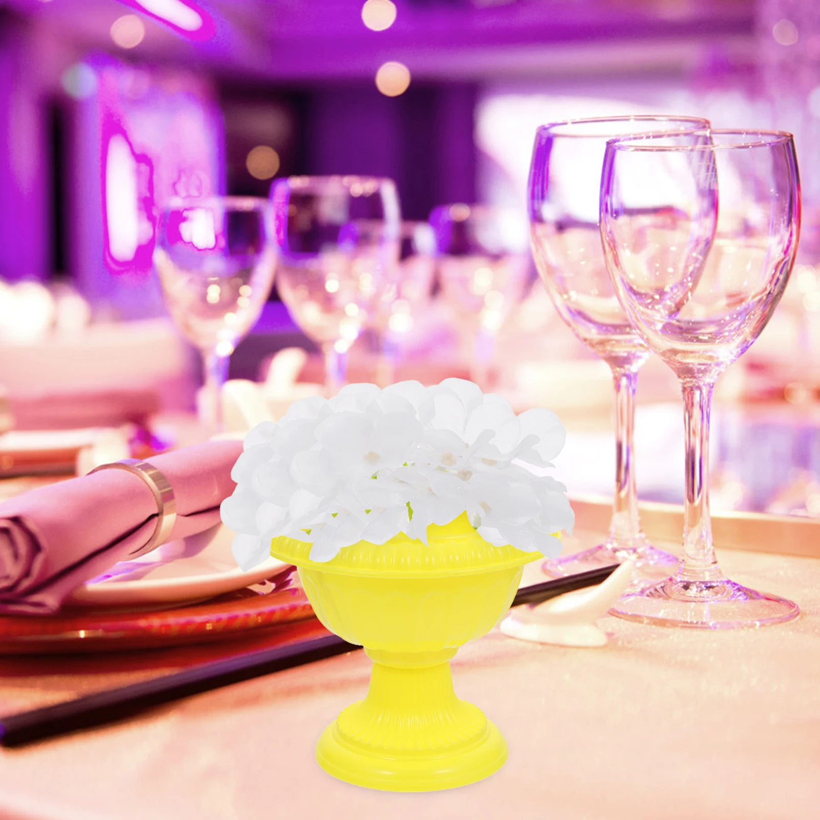 12pcs White Artificial Hydrangea Flower Heads for DIY Wedding Decorations Party Plants Silk FlowersFlower Arrangements
12pcs White Artificial Hydrangea Flower Heads for DIY Wedding Decorations Party Plants Silk FlowersFlower Arrangements