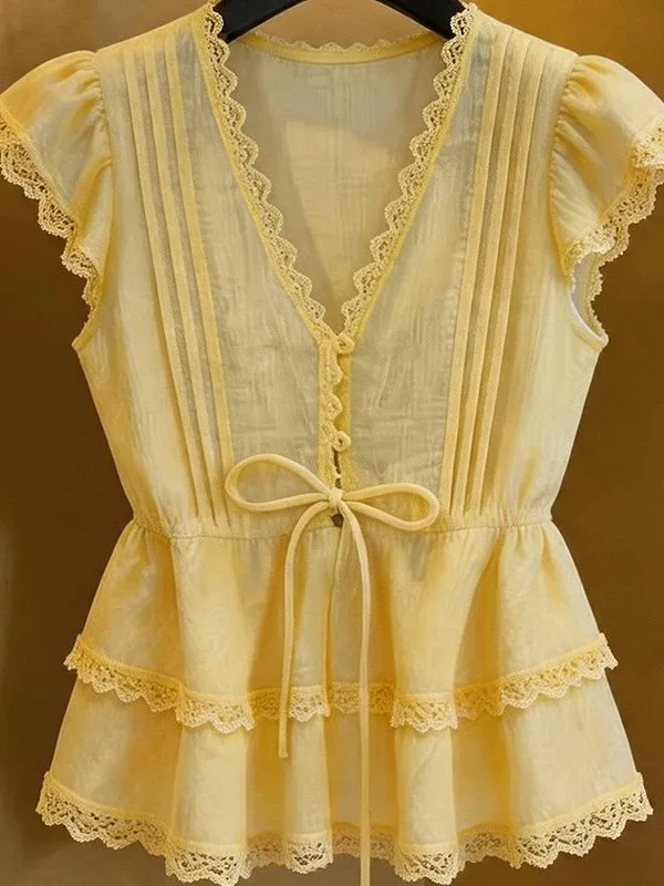 Slimming Effect Thin Lace Trim V-Neck Sleeveless Belted Shirt Women's Summer New Style Age-Defying Small Shirt Commute Style
Slimming Effect Thin Lace Trim V-Neck Sleeveless Belted Shirt Women's Summer New Style Age-Defying Small Shirt Commute Style