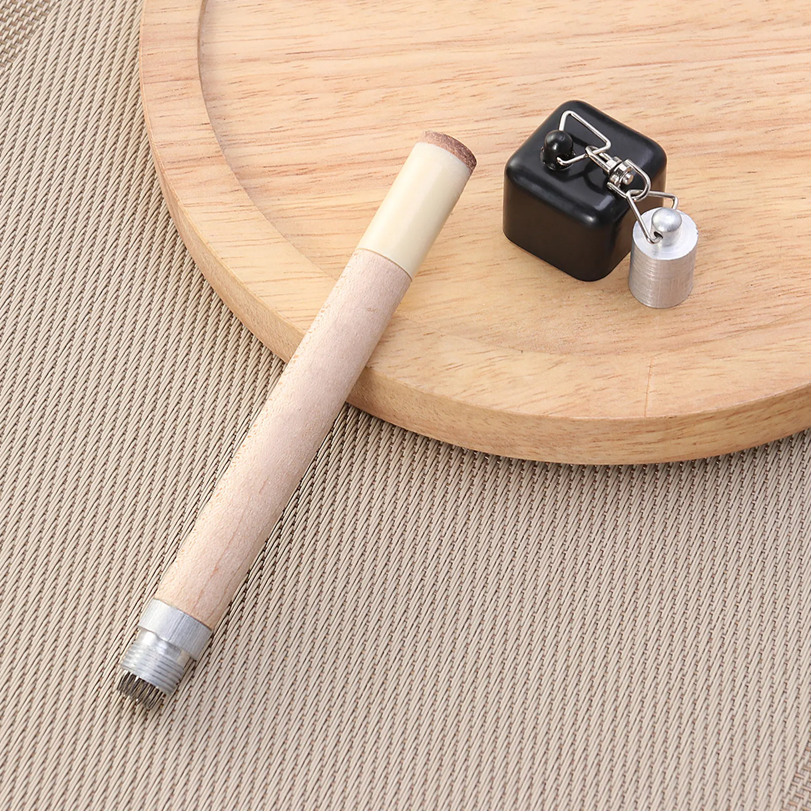 2 In 1 Billiard Chalk Holder Pricker Cue Tip For Snooker Pool Billiards Accessory Pool Tool Chalk Holder Pricker
2 In 1 Billiard Chalk Holder Pricker Cue Tip For Snooker Pool Billiards Accessory Pool Tool Chalk Holder Pricker