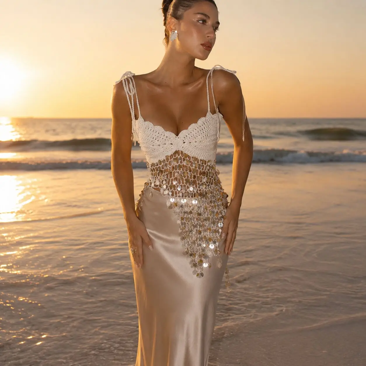 Women Crochet Knit Halter Crop Top Hollow Out Sequin Tassel Tie Shoulder Backless Boho Beach Vacation Camisole Vest Summer Stree
Women Crochet Knit Halter Crop Top Hollow Out Sequin Tassel Tie Shoulder Backless Boho Beach Vacation Camisole Vest Summer Stree