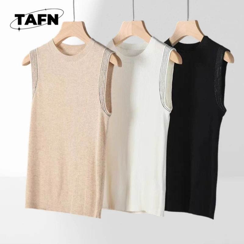 25 New Black Advanced Texture Trendy Cashmere 25 Vintage Style Premium Cashmere T-Shirt for Trendy Casual Occasions AD2117
25 New Black Advanced Texture Trendy Cashmere 25 Vintage Style Premium Cashmere T-Shirt for Trendy Casual Occasions AD2117