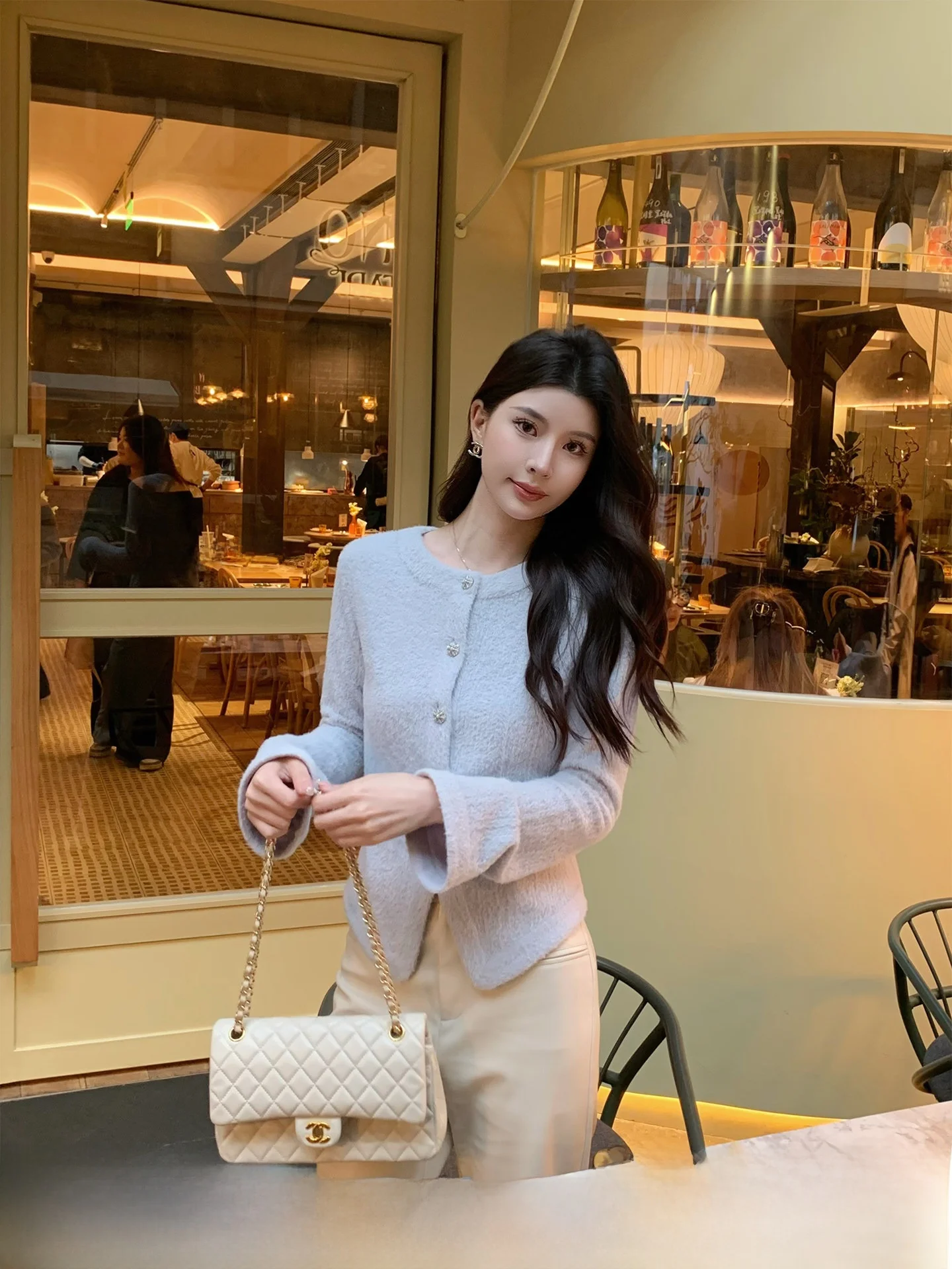 Новая женская зимняя трикотажная базовая кофта Kun Total Blue с эффектом утяжки талии, утягивающая фигуру, из мягкого полиэфирного волокна, повседневная.
Новая женская зимняя трикотажная базовая кофта Kun Total Blue с эффектом утяжки талии, утягивающая фигуру, из мягкого полиэфирного волокна, повседневная.