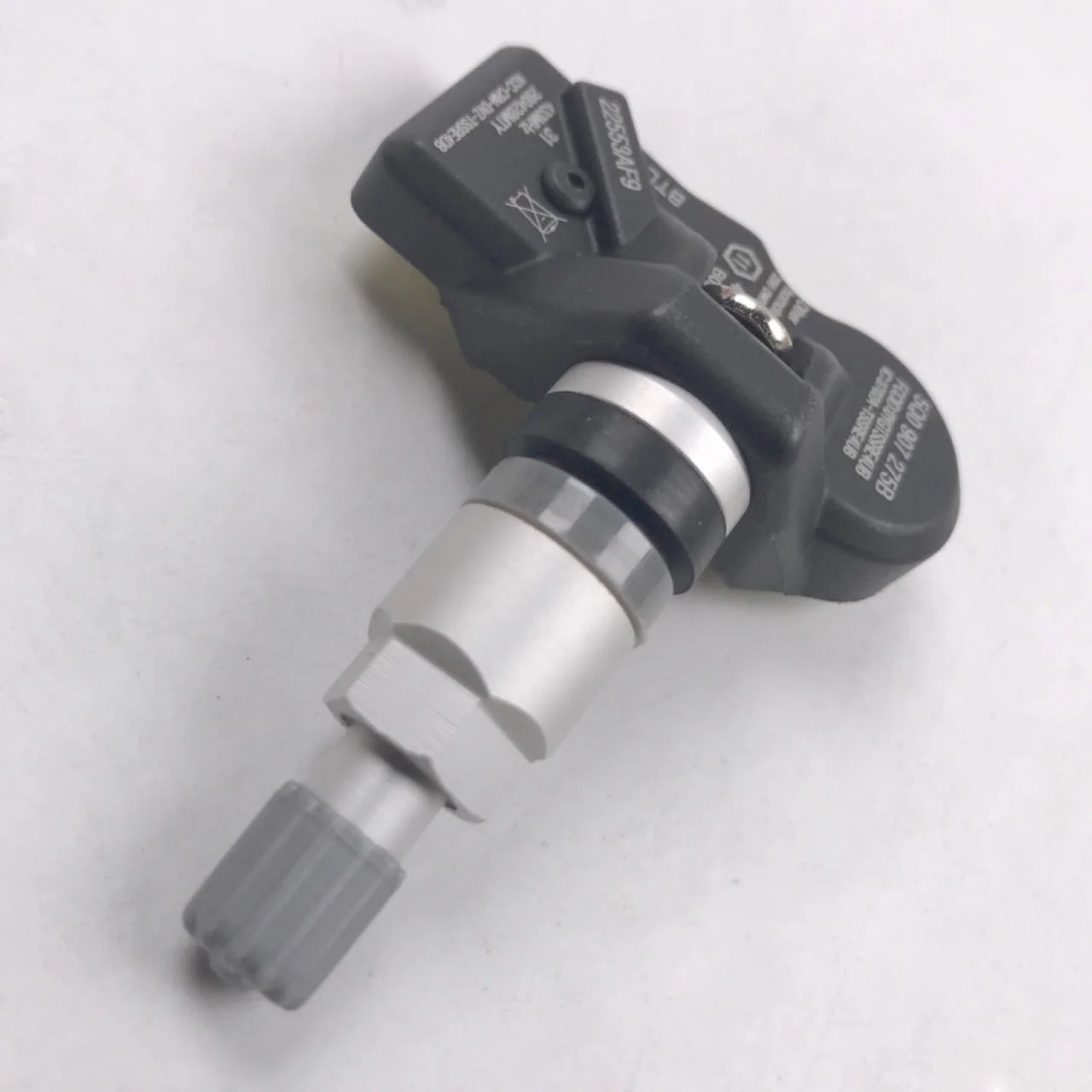 5Q0907275B Tire Pressure Monitoring Sensor, suitable for Porsche, Audi, and Volkswagen.
5Q0907275B Tire Pressure Monitoring Sensor, suitable for Porsche, Audi, and Volkswagen.