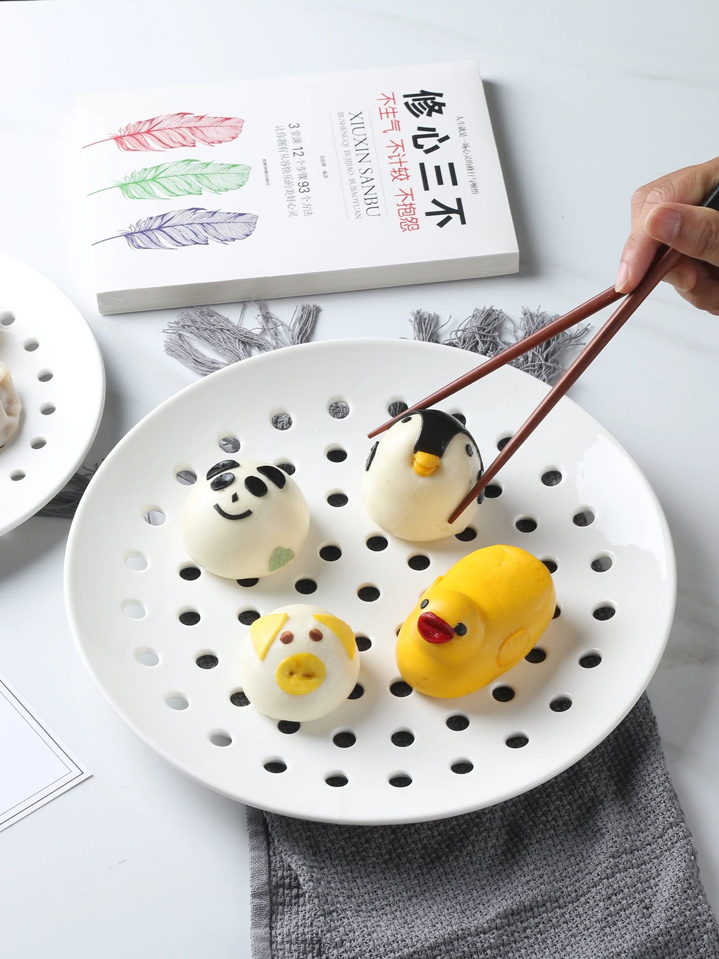 Фарфоровая тарелка для фруктов Sted Di, многоповерная тарелка для пельменей Sted Fi, дренажная тарелка для воды, тарелка для домашнего использования
Фарфоровая тарелка для фруктов Sted Di, многоповерная тарелка для пельменей Sted Fi, дренажная тарелка для воды, тарелка для домашнего использования