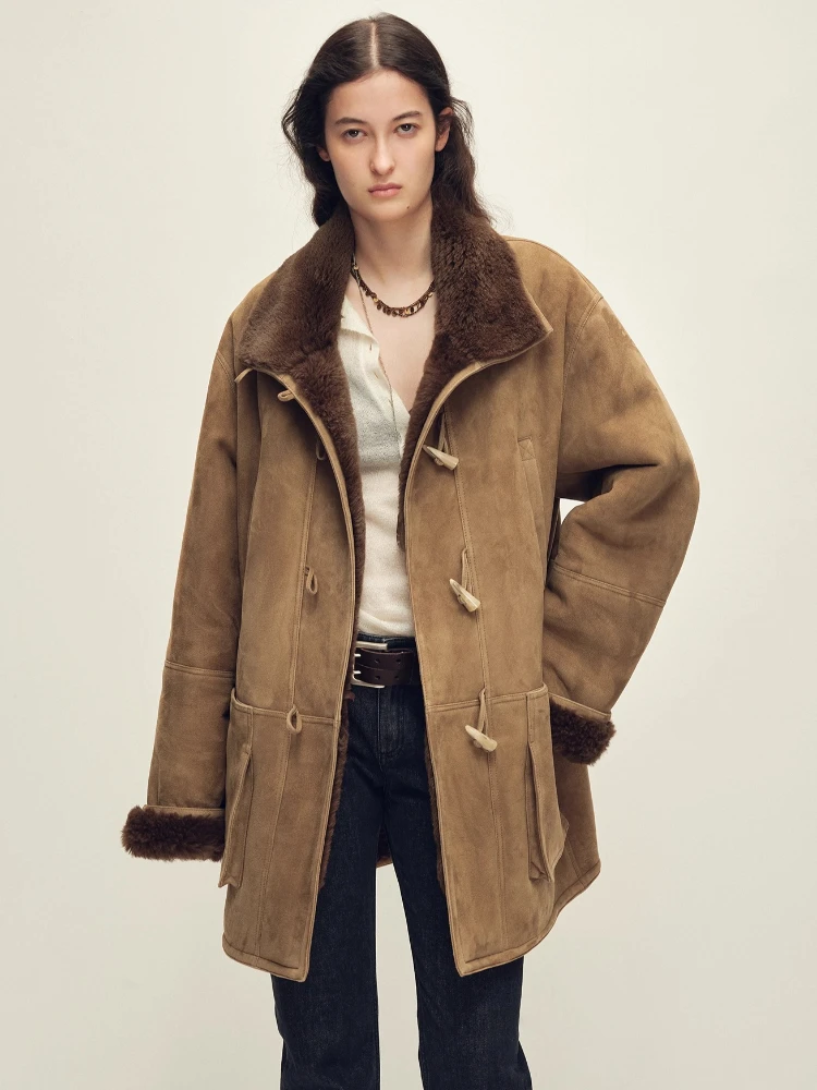 High-end Luxury Merino Sheep Fur Suede Jackets for Women 2026 New Simple Vintage Mid-length Winter Genuine Leather Real Fur Coat
High-end Luxury Merino Sheep Fur Suede Jackets for Women 2026 New Simple Vintage Mid-length Winter Genuine Leather Real Fur Coat