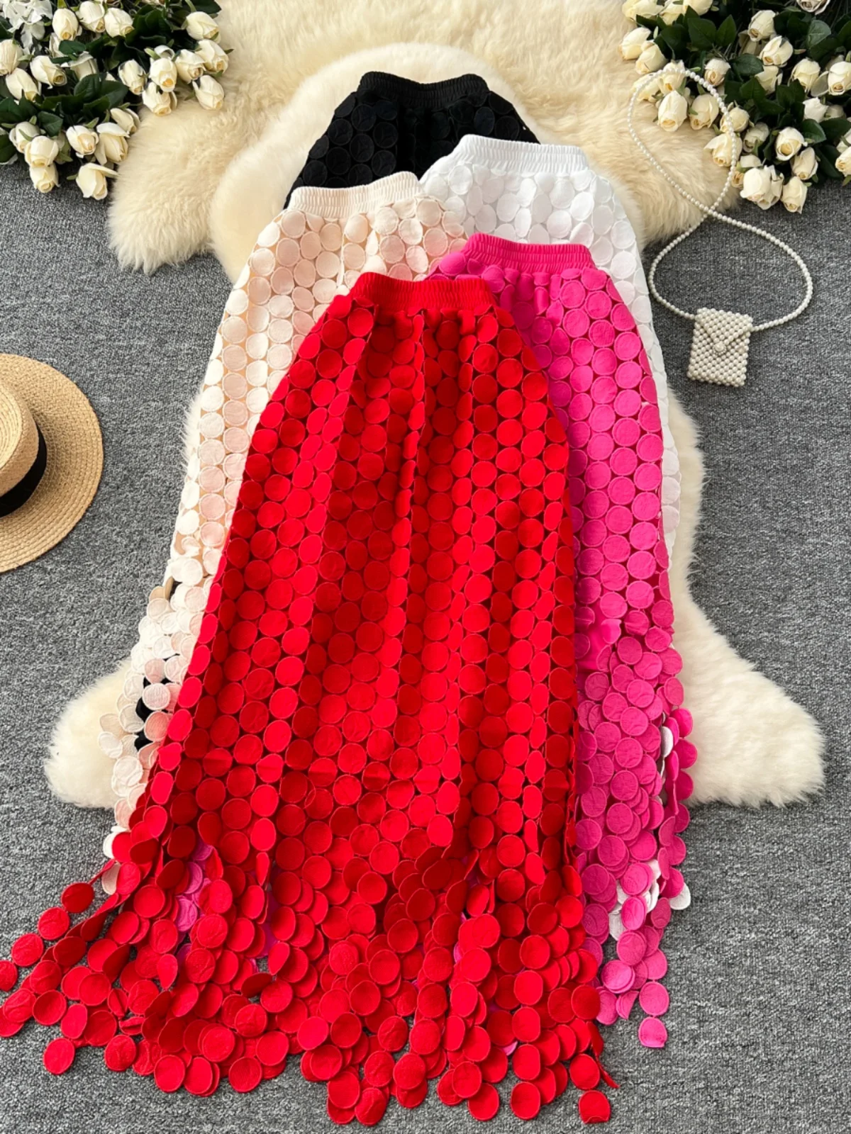 Women'S Tube Skirt 2025 Trend Hollow Out Polka Dot Tassel New High Waist Slimming Mid Length Straight Party Sexy Faldas Female
Women'S Tube Skirt 2025 Trend Hollow Out Polka Dot Tassel New High Waist Slimming Mid Length Straight Party Sexy Faldas Female