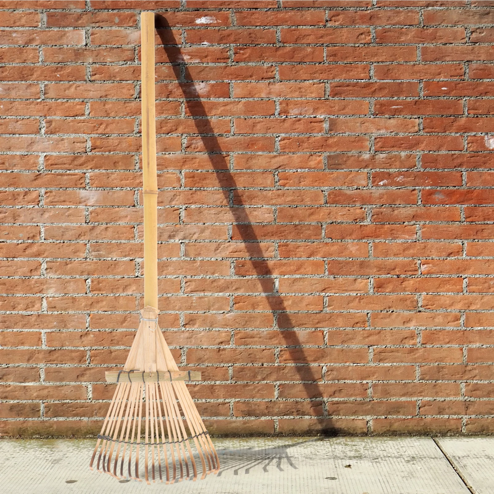 Garden Hand Rake Bamboo Stable Lightweight Durable for Loosening Digging Weeding Gardening Tool Lawn Rakes
Garden Hand Rake Bamboo Stable Lightweight Durable for Loosening Digging Weeding Gardening Tool Lawn Rakes