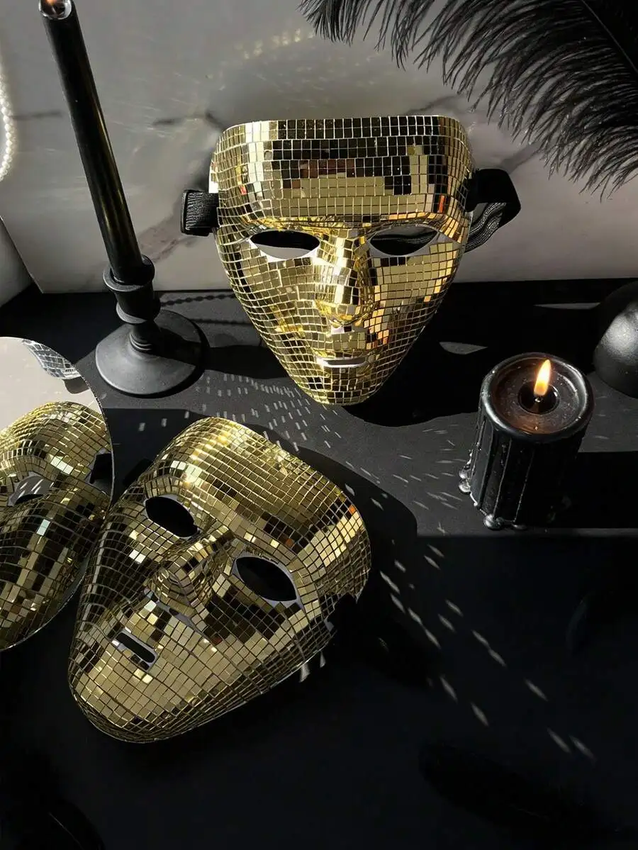 Elegant Reflective Disco Mask With Mosaic Mirror Surface Unisex Party Costume For Carnival Halloween Festival
Elegant Reflective Disco Mask With Mosaic Mirror Surface Unisex Party Costume For Carnival Halloween Festival