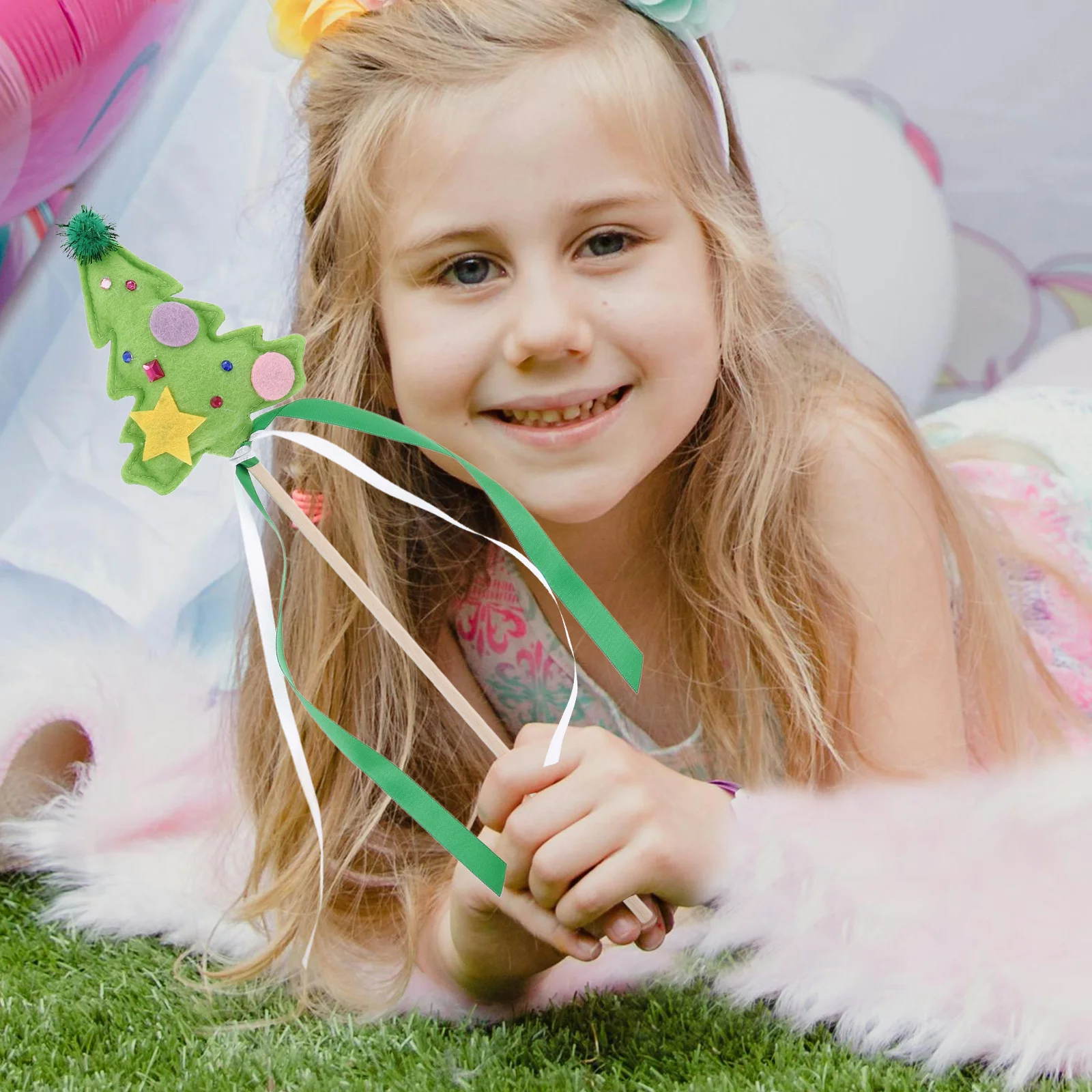 Unique Christmas Tree Fairy Wand for Kids Festive Parties Handheld Decoration Cosplay Dress-Up Accessory Stage Performance Wand
Unique Christmas Tree Fairy Wand for Kids Festive Parties Handheld Decoration Cosplay Dress-Up Accessory Stage Performance Wand