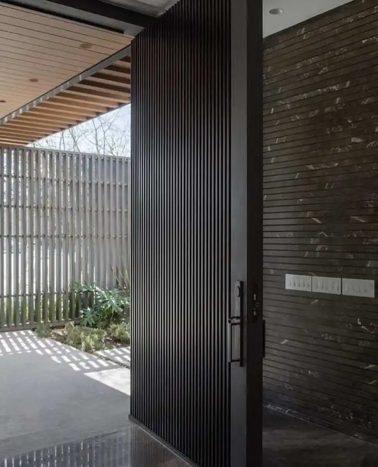 Narrow Aluminum Frame Office Partition Revolving Door Modern Pivot Revolving Entry Doors Front Doors Suitable for Meeting Rooms
Narrow Aluminum Frame Office Partition Revolving Door Modern Pivot Revolving Entry Doors Front Doors Suitable for Meeting Rooms