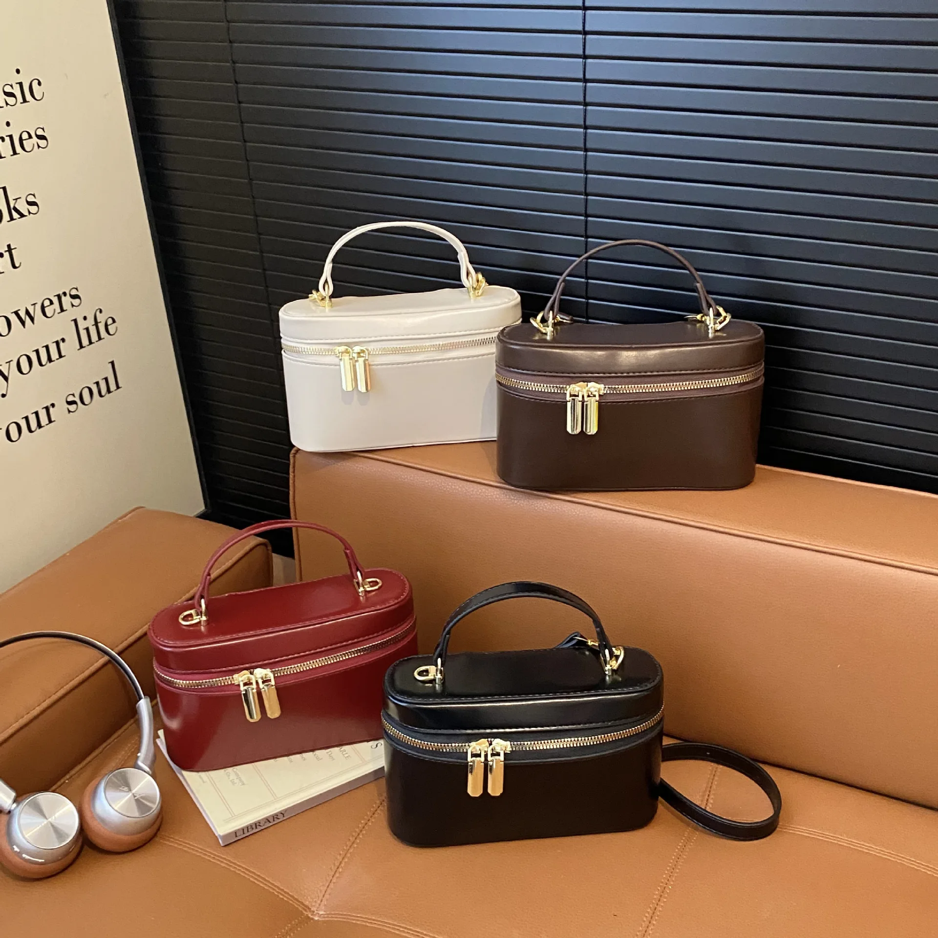 2025 S/S Women's Fashion Square Bag, Casual Multi-way Crossbody Purse, Minimalist Small Shoulder Bag for Daily Work & Commuting
2025 S/S Women's Fashion Square Bag, Casual Multi-way Crossbody Purse, Minimalist Small Shoulder Bag for Daily Work & Commuting