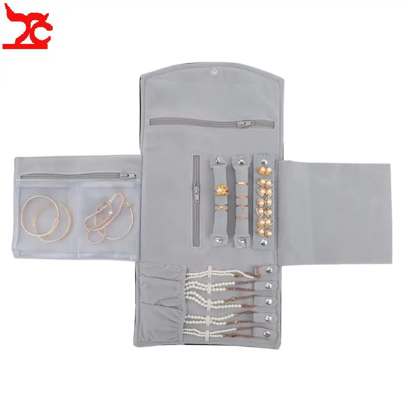 Набор качественных бархатных мешочков для хранения ювелирных изделий: кольца, серьги, ожерелья. Упаковочные принадлежности для портативной деловой выставки и коллекции украшений.
Набор качественных бархатных мешочков для хранения ювелирных изделий: кольца, серьги, ожерелья. Упаковочные принадлежности для портативной деловой выставки и коллекции украшений.