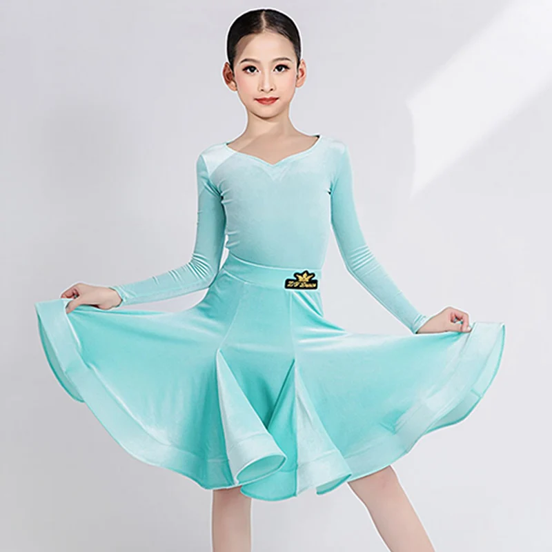 2023 New Velvet Latin Dance Competition Costume Girls Professional Ballroom Performance Wear ChaCha Practice Clothing VDB7165
2023 New Velvet Latin Dance Competition Costume Girls Professional Ballroom Performance Wear ChaCha Practice Clothing VDB7165