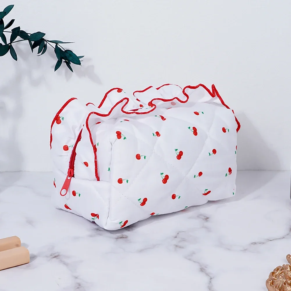 Quilted Makeup Bag Floral Large Cute Cosmetic Bag Coquette Travel Makeup Pouch Aesthetic Portable Zipper Toiletry Storage Bag
Quilted Makeup Bag Floral Large Cute Cosmetic Bag Coquette Travel Makeup Pouch Aesthetic Portable Zipper Toiletry Storage Bag