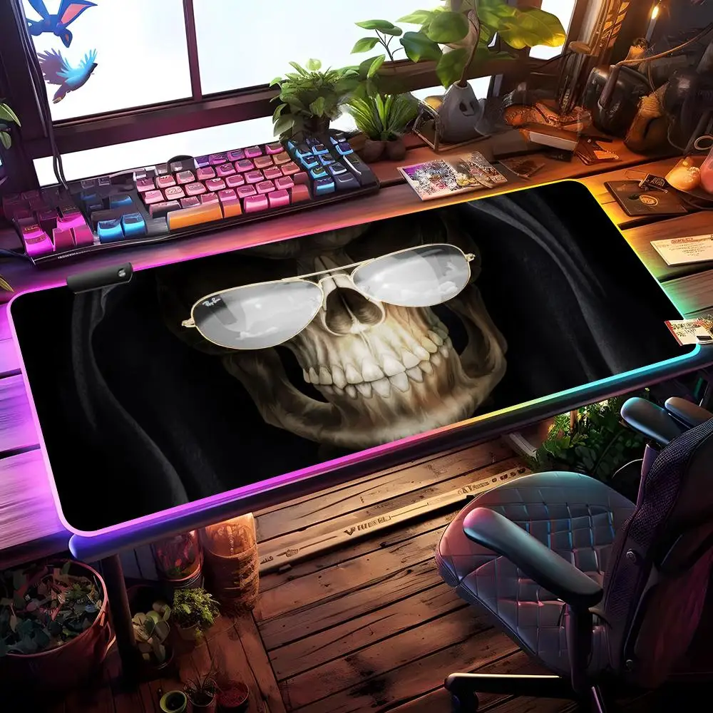 Коврик для мыши Black Skull RGB, игровой коврик для мыши, настольный коврик HD, большой игровой коврик с LED-подсветкой, XXL коврик для мыши
Коврик для мыши Black Skull RGB, игровой коврик для мыши, настольный коврик HD, большой игровой коврик с LED-подсветкой, XXL коврик для мыши