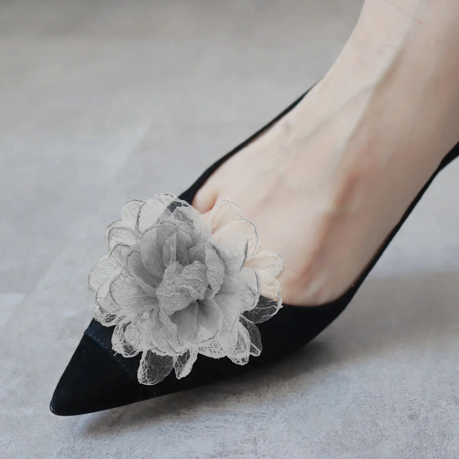 2Pcs Shoe Flower Decoration High Heel Wedding Buckle Women Grey Cloth Bride Detachable Design Solid Color Accessories
2Pcs Shoe Flower Decoration High Heel Wedding Buckle Women Grey Cloth Bride Detachable Design Solid Color Accessories