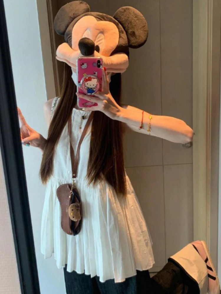 White Embroidered Sleeveless Strap Vest Women's Summer Small Size High-End Gentle Personality Doll Shirt Top Commute Style
White Embroidered Sleeveless Strap Vest Women's Summer Small Size High-End Gentle Personality Doll Shirt Top Commute Style