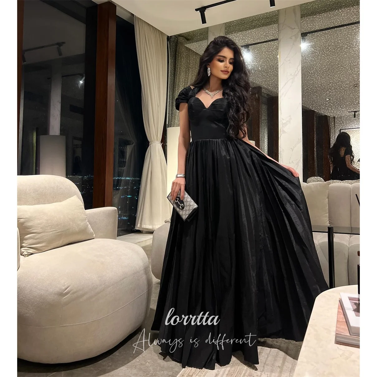 Lorrtta Satin Sweetheart Black Ball Gown Evening Dress 2026 Prom Dress Ladies Custom Made Ruched Customized Robes de Soirée
Lorrtta Satin Sweetheart Black Ball Gown Evening Dress 2026 Prom Dress Ladies Custom Made Ruched Customized Robes de Soirée