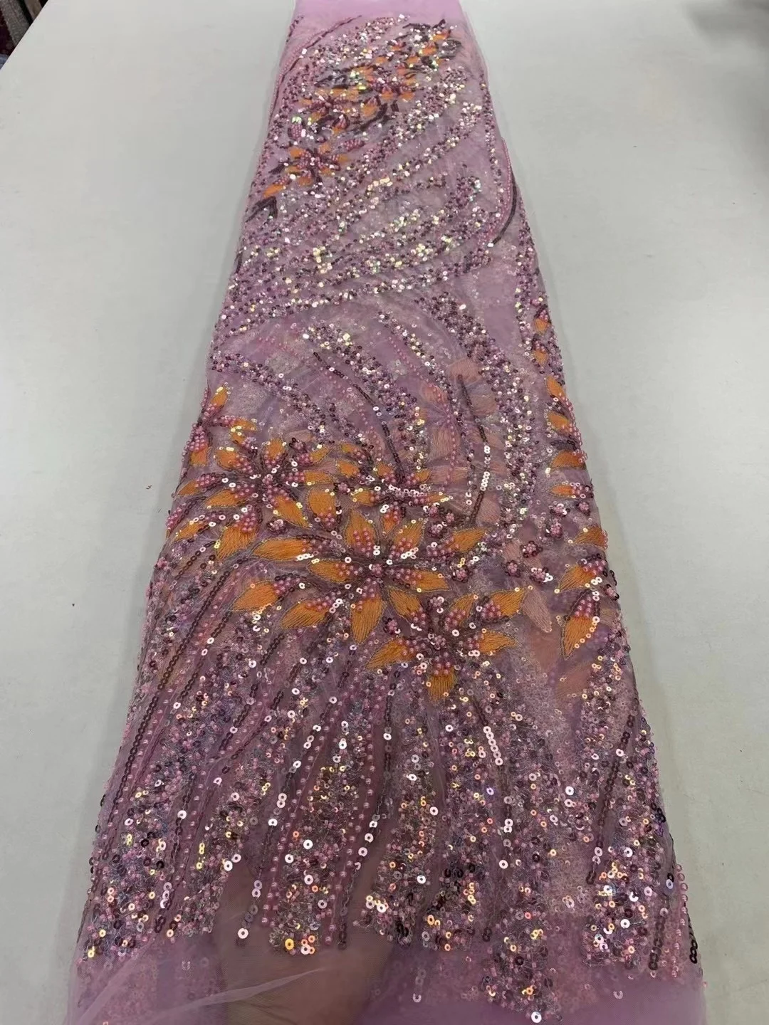 Luxury Sequins Lace Fabric High Quality African Beaded Lace French Tulle Lace Fabric Swiss Lace Nigerian Mesh Fabrics For Dress
Luxury Sequins Lace Fabric High Quality African Beaded Lace French Tulle Lace Fabric Swiss Lace Nigerian Mesh Fabrics For Dress