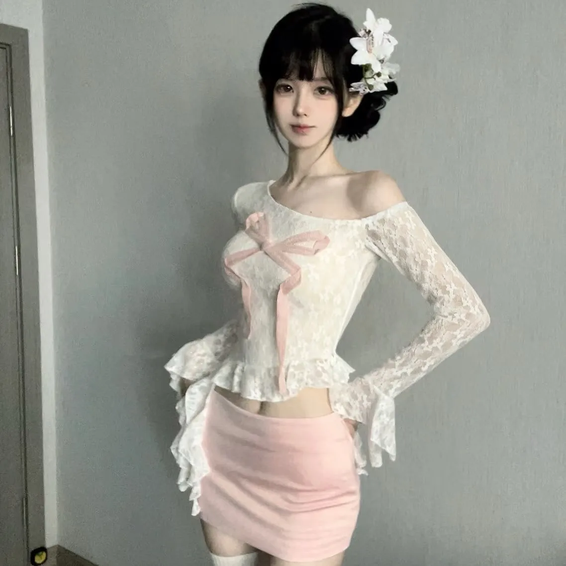 2024 New Autumn Pink Bow Design High-end Sweet Off-shoulder Lace T-shirt Top Long-sleeved Super Nice Women's Bottoming Shirt
2024 New Autumn Pink Bow Design High-end Sweet Off-shoulder Lace T-shirt Top Long-sleeved Super Nice Women's Bottoming Shirt