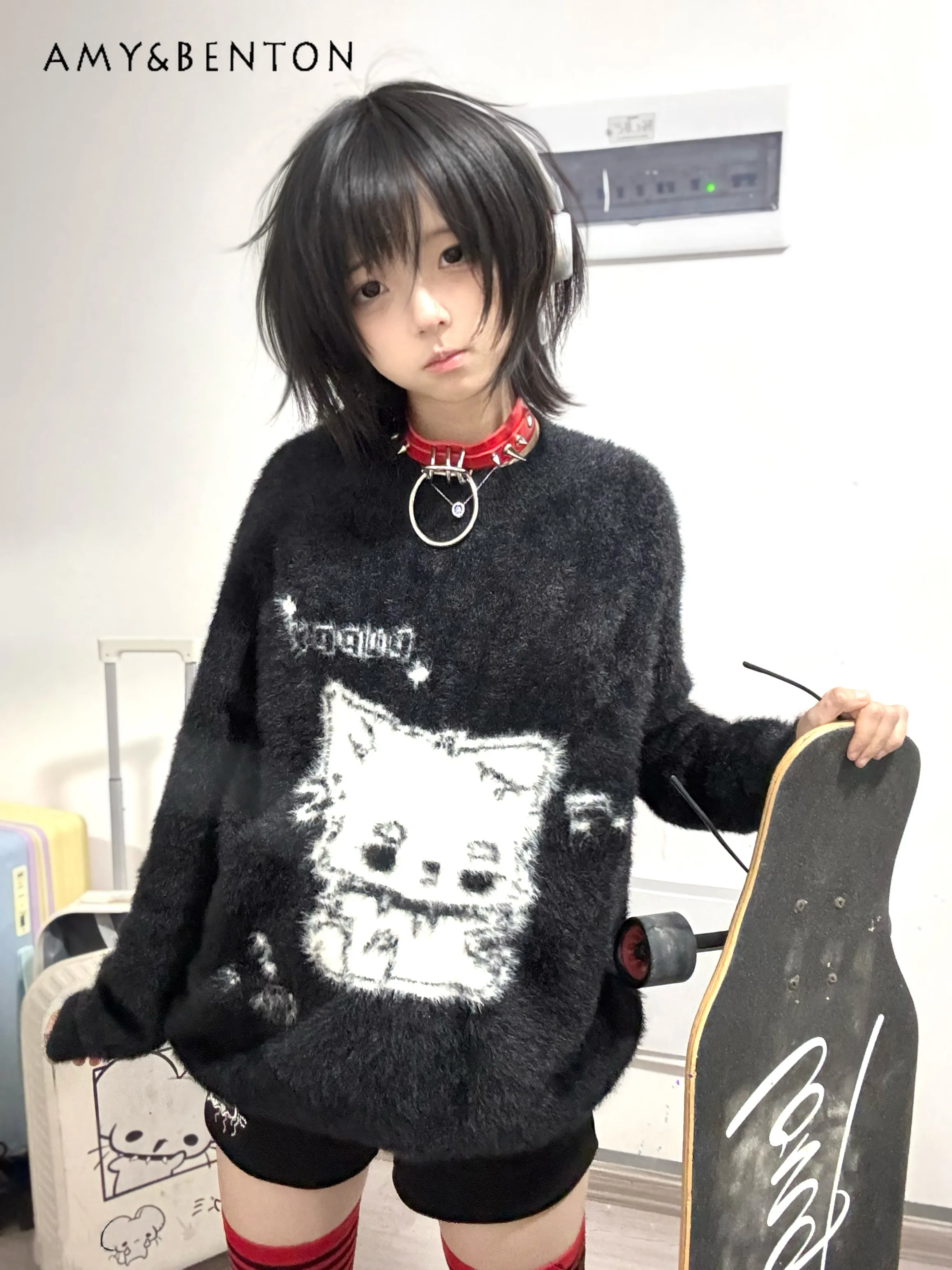 Spring and Autumn New Japanese Style Women's Cartoon Cat Jacquard Black and White Loose Casual Warm Pullover Sweater
Spring and Autumn New Japanese Style Women's Cartoon Cat Jacquard Black and White Loose Casual Warm Pullover Sweater