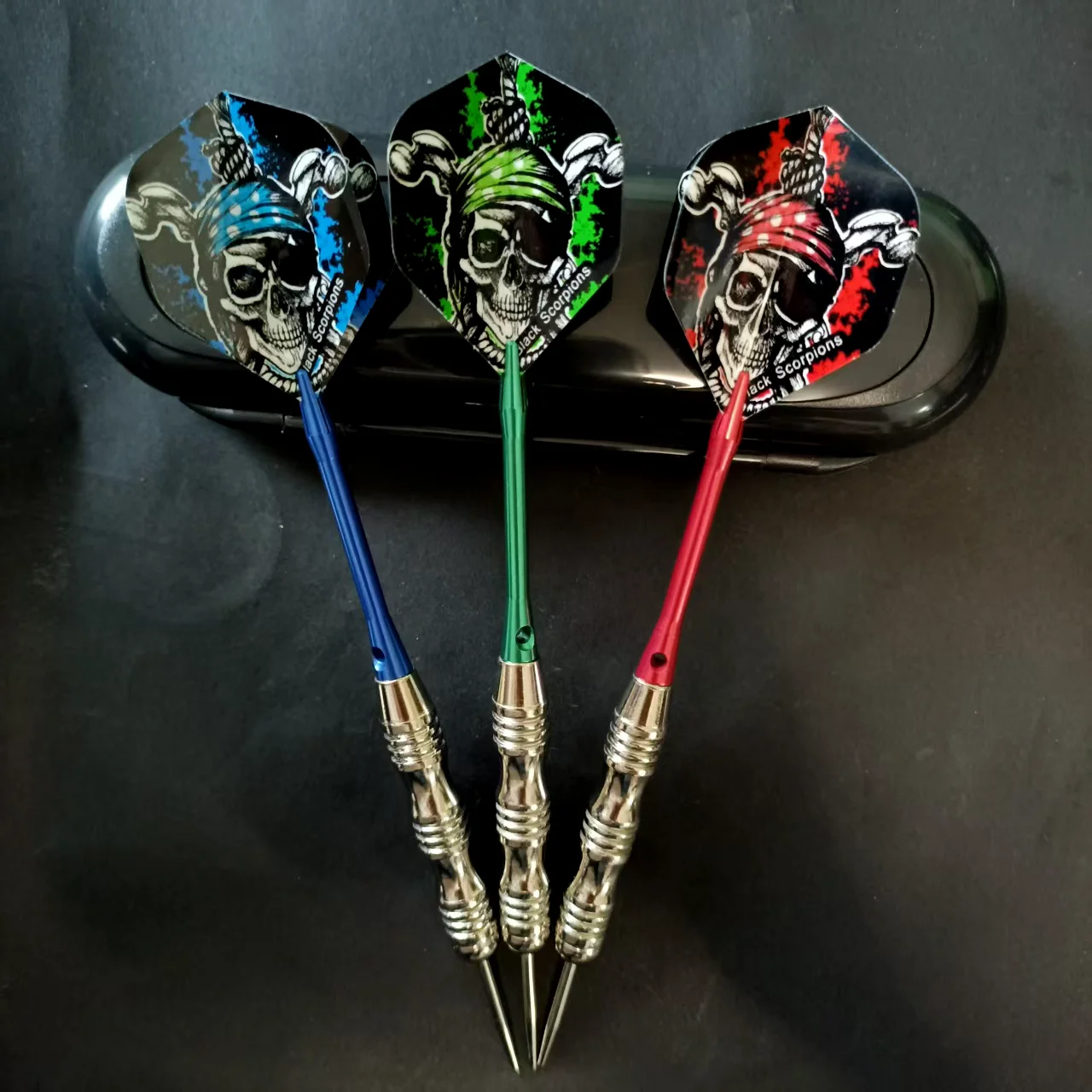 3Pcs/Set Skull Pattern Steel Darts Set 22g Durable Metal Tip Darts with Colorful Aluminum Shafts & Flights for Party Bar Game
3Pcs/Set Skull Pattern Steel Darts Set 22g Durable Metal Tip Darts with Colorful Aluminum Shafts & Flights for Party Bar Game