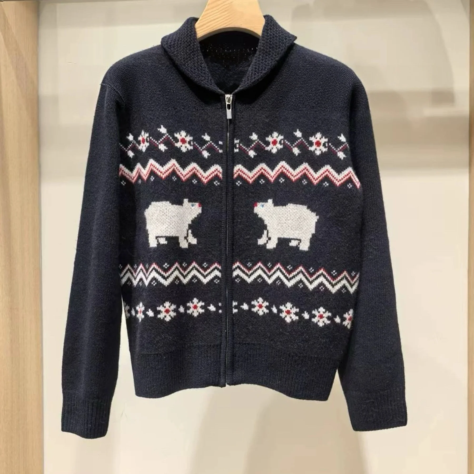 Lemon Cheese BP25 Зимний антивозрастной вязаный шерстяной кардиган с кисточками и рисунком для поездок на работу, свободный крой, длинная застежка-молния све
Lemon Cheese BP25 Зимний антивозрастной вязаный шерстяной кардиган с кисточками и рисунком для поездок на работу, свободный крой, длинная застежка-молния све