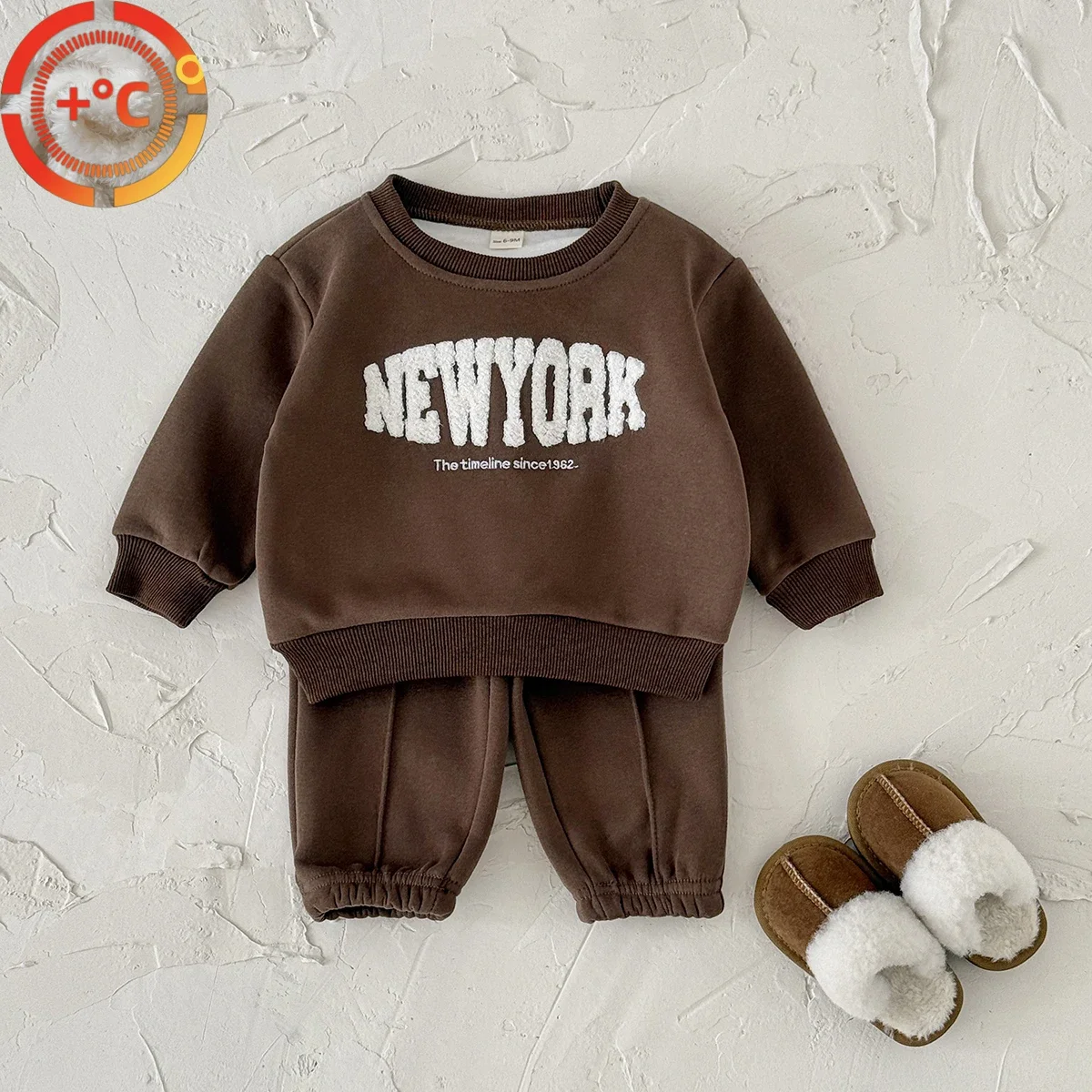 Полотенце с надписью для маленьких мальчиков и девочек, хлопковая толстовка с длинными рукавами и вышивкой + спортивные повседневные штаны, осенне-зимний плотный и плюшевый комплект
Полотенце с надписью для маленьких мальчиков и девочек, хлопковая толстовка с длинными рукавами и вышивкой + спортивные повседневные штаны, осенне-зимний плотный и плюшевый комплект